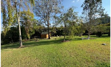 Venta de Hermosa Casa Campestre Cerca del Aeropuerto