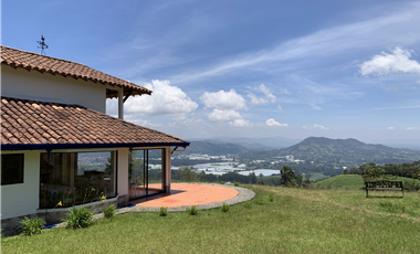Venta de Hermoso Lote con Vista en Via la Ceja La Union