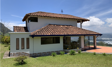 Venta de Hermoso Lote con Vista en Via la Ceja La Union