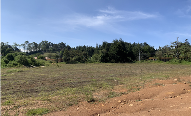 Venta de Lote Comercial en Rionegro Sector Barro Blanco