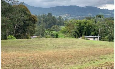 Venta de Lote en la Vía San Antonio la Ceja, Ubicación y Aprovechable