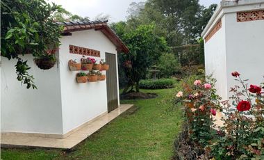 Venta de Finca Tradicional en Llanogrande Ubicación y Topografía Plana