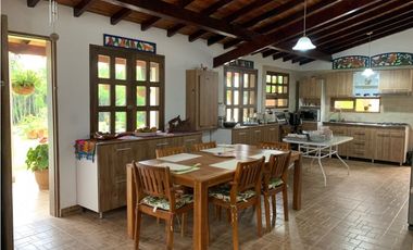 Venta de Finca Tradicional en Llanogrande Ubicación y Topografía Plana