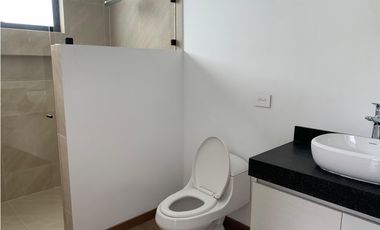 Venta Casa de Lujo en El Retiro para Estrenar Ubicación y Exclusividad