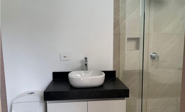 Venta Casa de Lujo en El Retiro para Estrenar Ubicación y Exclusividad