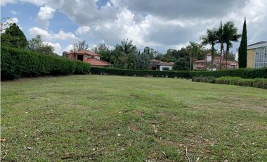 Venta de Lote en Exclusiva Urbanización Cerrada en Llanogrande