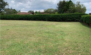 Venta de Lote en Exclusiva Urbanización Cerrada en Llanogrande