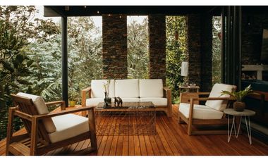 Venta de Hermosa Casa en El Alto de Palmas, Unidad Cerrada Naturaleza