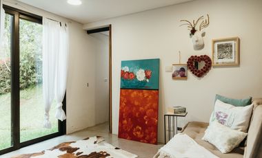 Venta de Hermosa Casa en El Alto de Palmas, Unidad Cerrada Naturaleza