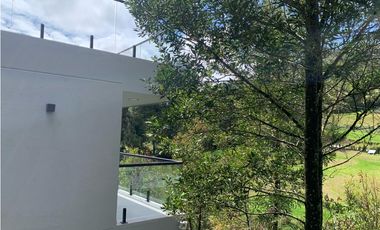 Venta de Hermosa Casa En Exclusiva Unidad Cerrada a Minutos de La Ceja