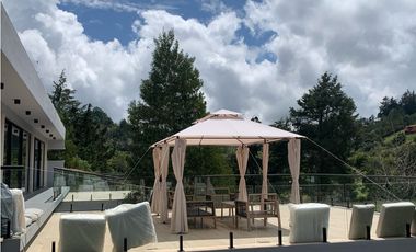 Venta de Hermosa Casa En Exclusiva Unidad Cerrada a Minutos de La Ceja