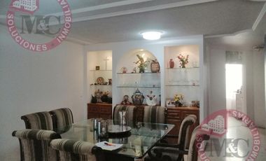 Casa con departamento independiente a la venta en Fracc. El Dorado, Ags.