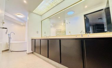 Venta o Renta Casa La Vista, Av Lomas Country