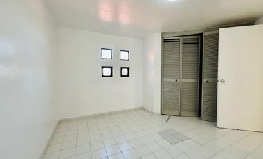 Venta o Renta Casa La Vista, Av Lomas Country