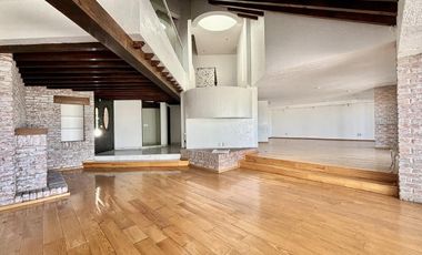 Venta o Renta Casa La Vista, Av Lomas Country