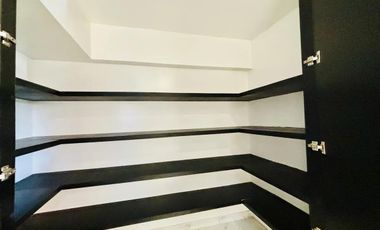 Venta o Renta Casa La Vista, Av Lomas Country