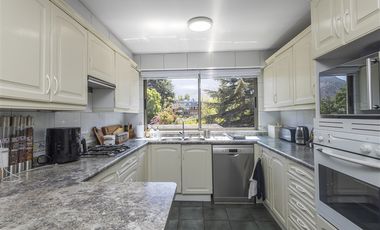 Departamento en Arriendo en Av. Manquehue Nte. 2400-2700, Vitacura, Borde Río - Casa Piedra, Vitacura, RM (Metropolitana)