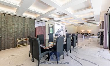 Lujo y Funcionalidad - Casa en Venta en Los Encinos Country Club