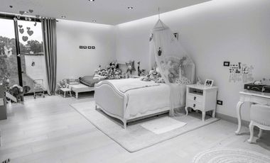 Lujo y Funcionalidad - Casa en Venta en Los Encinos Country Club