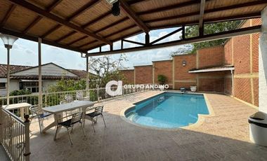 VENTA de CASA RESIDENCIAL en BUCARAMANGA