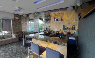 Venta villa 5 dormitorios en La Laguna vista al lago