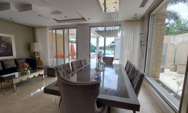 Venta villa 5 dormitorios en La Laguna vista al lago