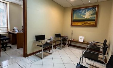 Venta de oficina en edificio Coraceros Viña del Mar