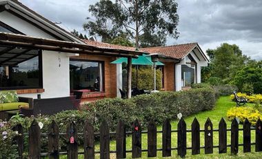 Casa Campestre con amplia zona verde en Venta - Tabio Vereda Juaica