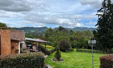 Casa Campestre con amplia zona verde en Venta - Tabio Vereda Juaica