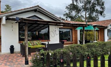 Casa Campestre con amplia zona verde en Venta - Tabio Vereda Juaica