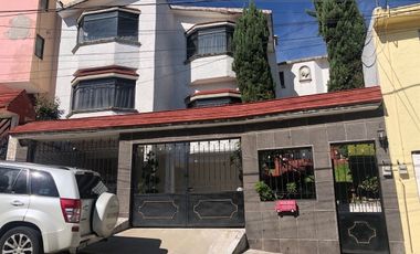 CASA EN RENTA  EN LOMAS DE VALLE DORADO, VIGILANCIA.
