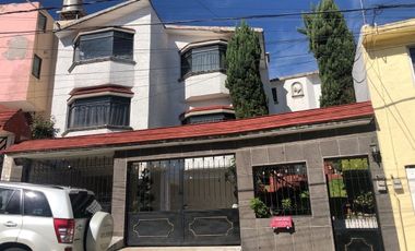 CASA EN RENTA  EN LOMAS DE VALLE DORADO, VIGILANCIA.