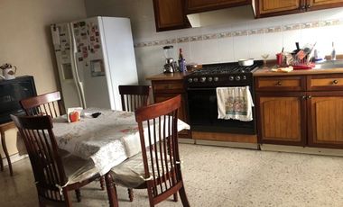 CASA EN RENTA  EN LOMAS DE VALLE DORADO, VIGILANCIA.