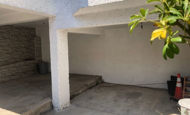CASA EN RENTA  EN LOMAS DE VALLE DORADO, VIGILANCIA.