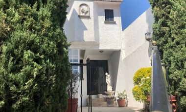 CASA EN RENTA  EN LOMAS DE VALLE DORADO, VIGILANCIA.