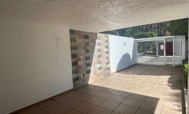 Casa en Renta Prados Coapa 3ra Fraccionamiento Privado