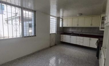 Casa en Renta Prados Coapa 3ra Fraccionamiento Privado