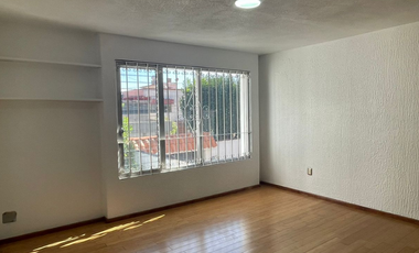 Casa en Renta Prados Coapa 3ra Fraccionamiento Privado