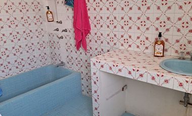 CASA EN VENTA UBICADA EN LA COLONIA SAN VICENTE EN OCOTLAN , JALISCO.