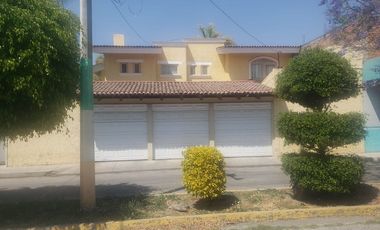 CASA EN VENTA EN SAN VICENTE, OCOTLAN JALISCO.