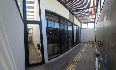 Se Vende Hermosa Casa en Zibata , Queretaro