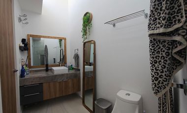 Se Vende Hermosa Casa en Zibata , Queretaro