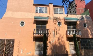 Casa para remodelar en Venta Paseos de Churubusco, Iztapalapa, CDMX.