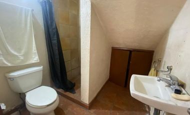 Casa para remodelar en Venta Paseos de Churubusco, Iztapalapa, CDMX.