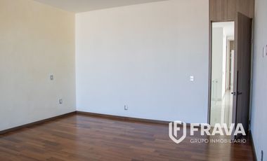 VENTA DE CASA EN VILLA UNIVERSITARIA