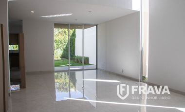 VENTA DE CASA EN VILLA UNIVERSITARIA