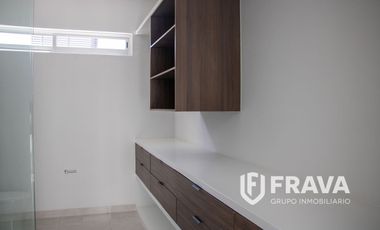 VENTA DE CASA EN VILLA UNIVERSITARIA