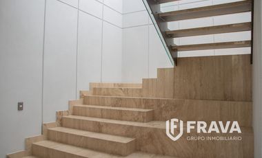 VENTA DE CASA EN VILLA UNIVERSITARIA