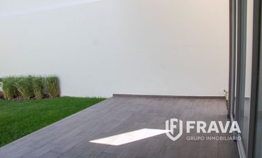 VENTA DE CASA EN VILLA UNIVERSITARIA