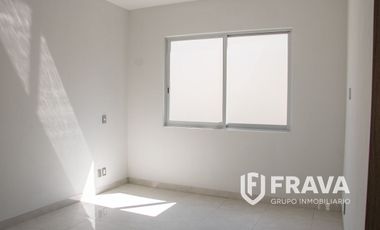 VENTA DE CASA EN VILLA UNIVERSITARIA